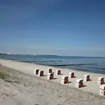 Hotel Dunenhotel Am Meer 3*